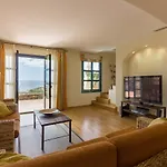 Okeanos Front Line San Blas Villa *