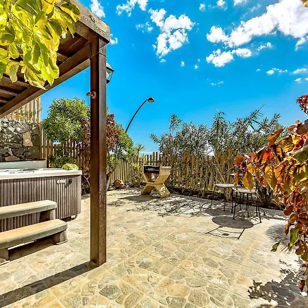 Okeanos Villa front line San Blas *