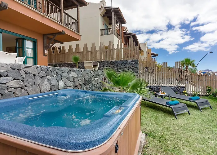 Okeanos Front Line San Blas Villa *