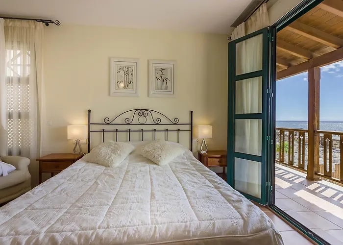 וילה Okeanos Front Line San Blas