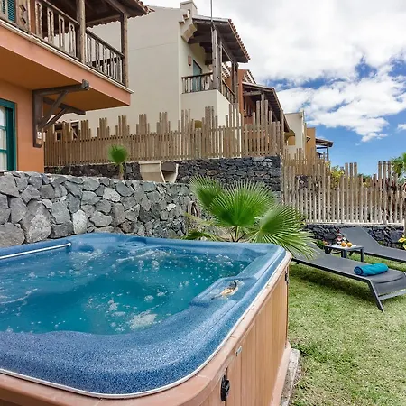 Okeanos Front Line San Blas Villa *